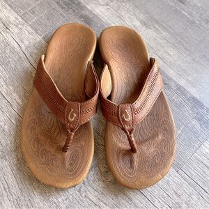 Olukai Sandals Hiapo Shoes Tan Leather Thong Flip Flop Beach Slide Size 8